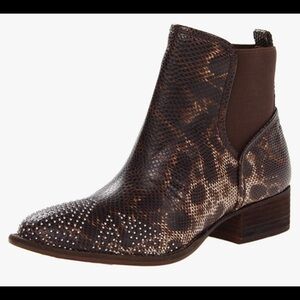 Donald Pliner Pronto Boot Sz 6M